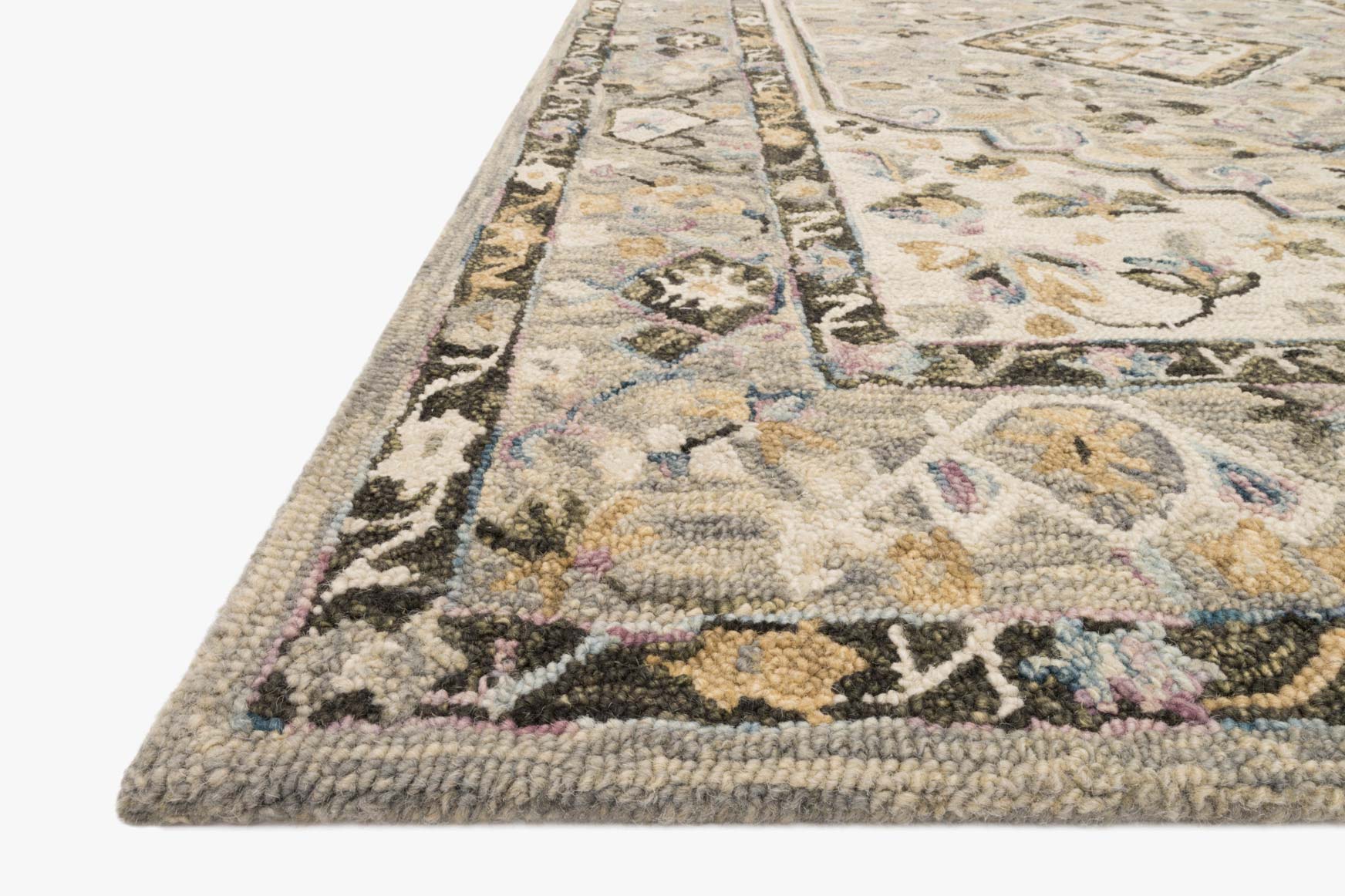 Loloi II Beatty Collection - Traditional Hooked Rug in Grey & Ivory (BEA-01) - Image 3
